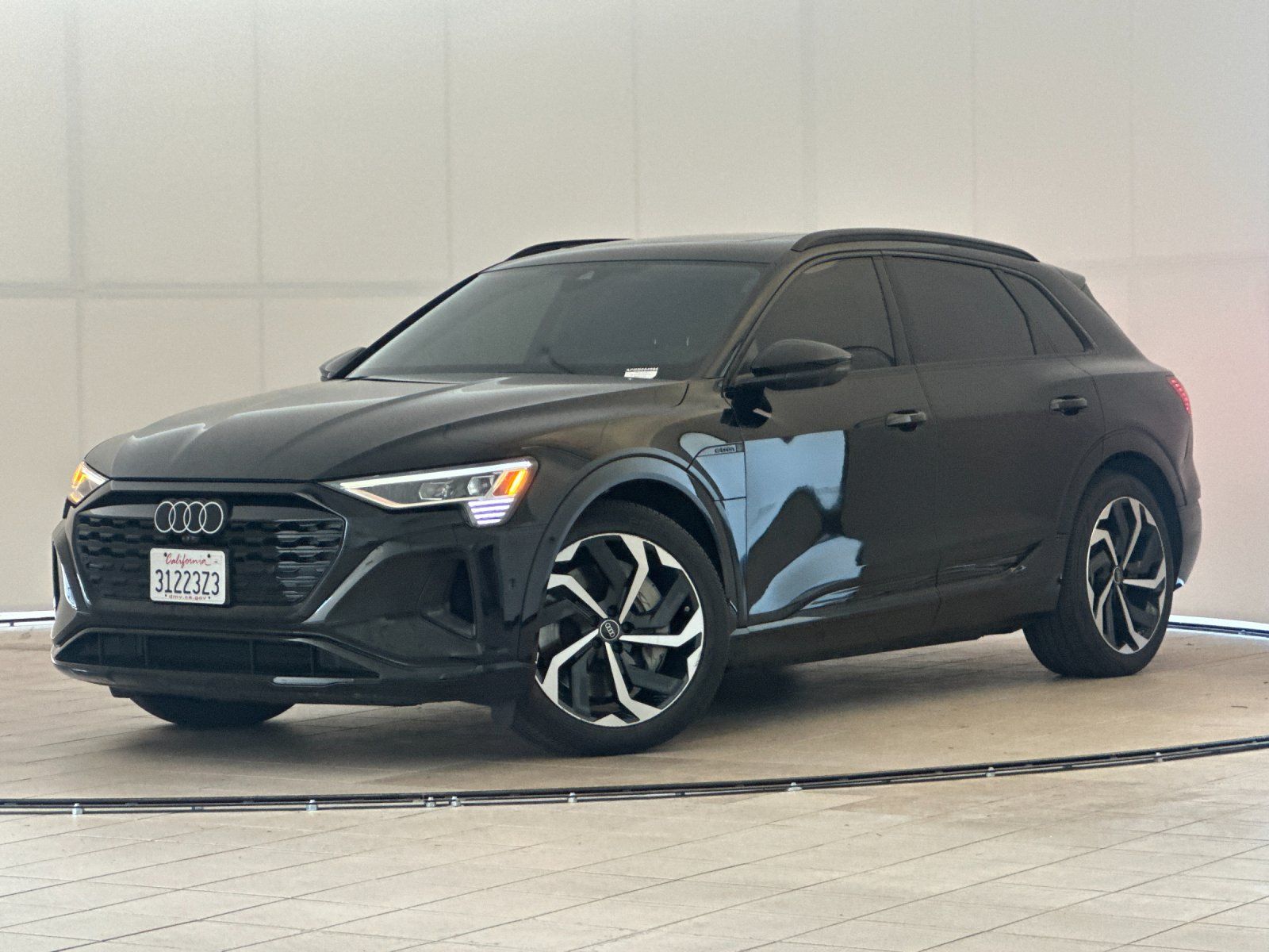 2024 Audi Q8 e-tron Premium Plus — foto completa 1 de 27