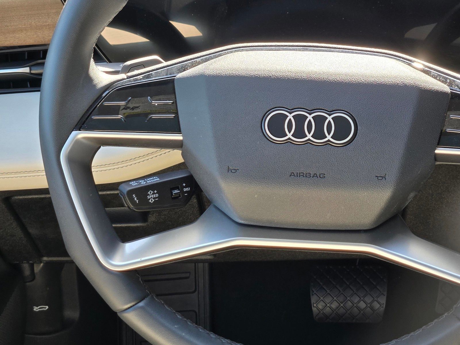 2025 Audi A6 Sportback e-tron Prestige — foto completa 15 de 45