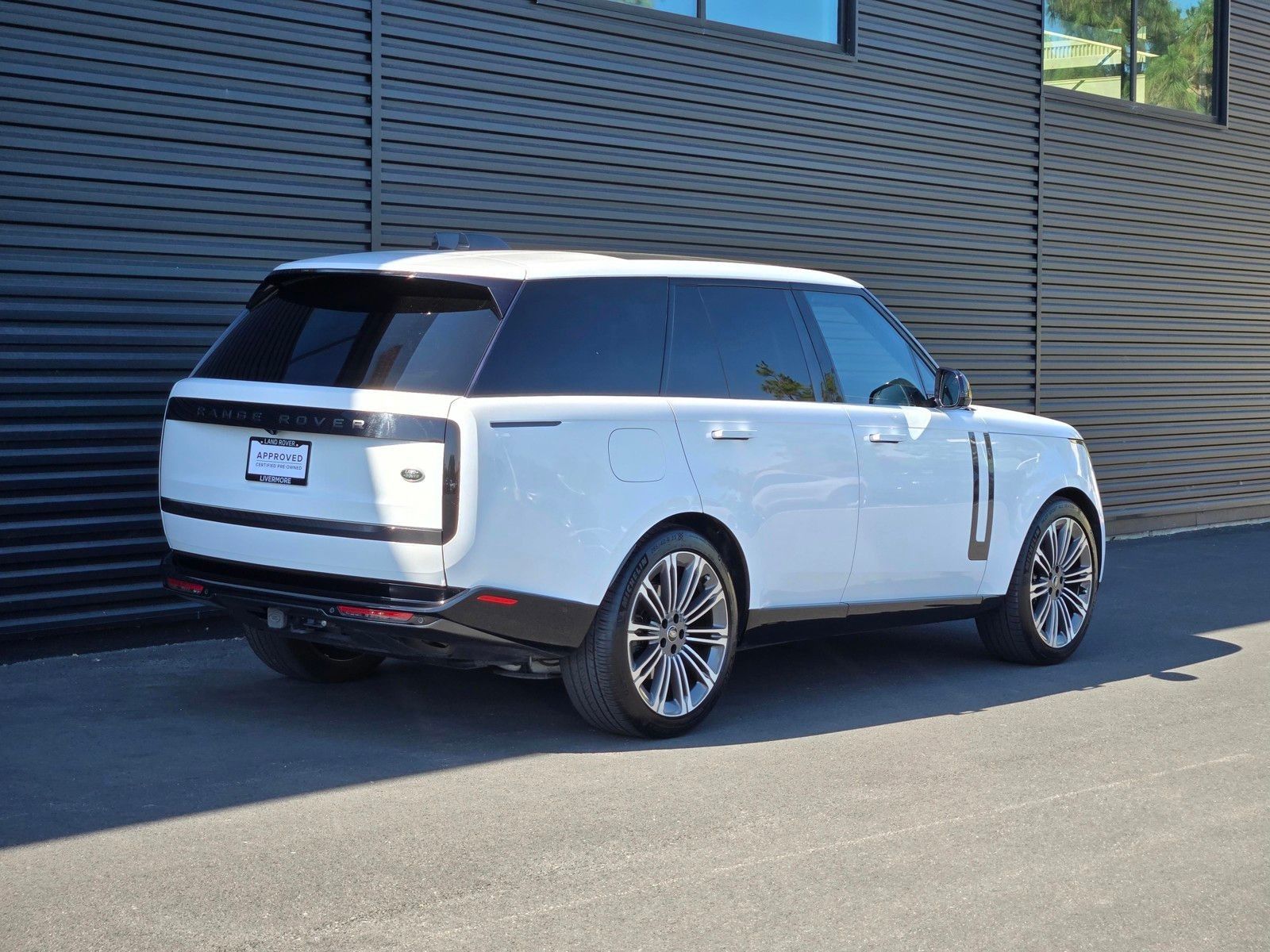 2023 Land Rover Range Rover SE — foto completa 6 de 45