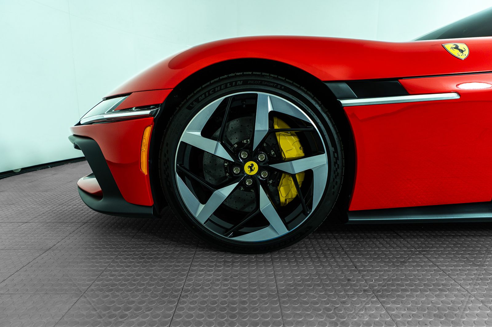 2025 Ferrari 12Cilindri — foto completa 17 de 51