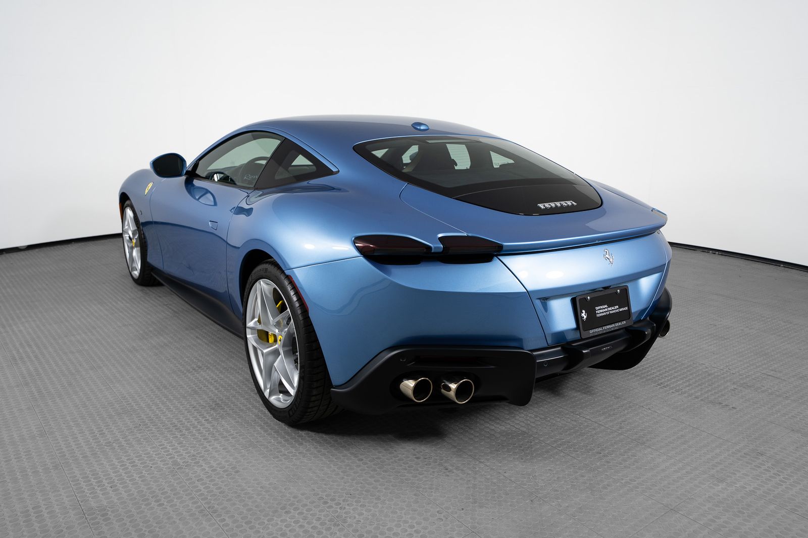 2023 Ferrari Roma — full photo 3 of 40