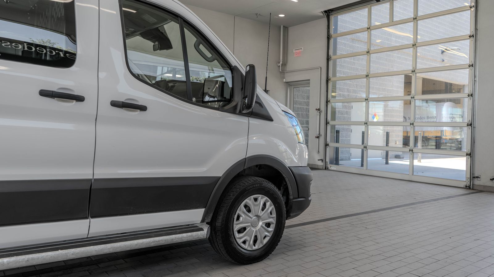 2025 Ford Transit-250 Base — full photo 28 of 31