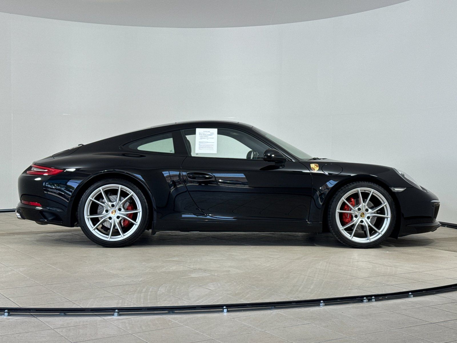 2017 Porsche 911 Carrera — full photo 9 of 28