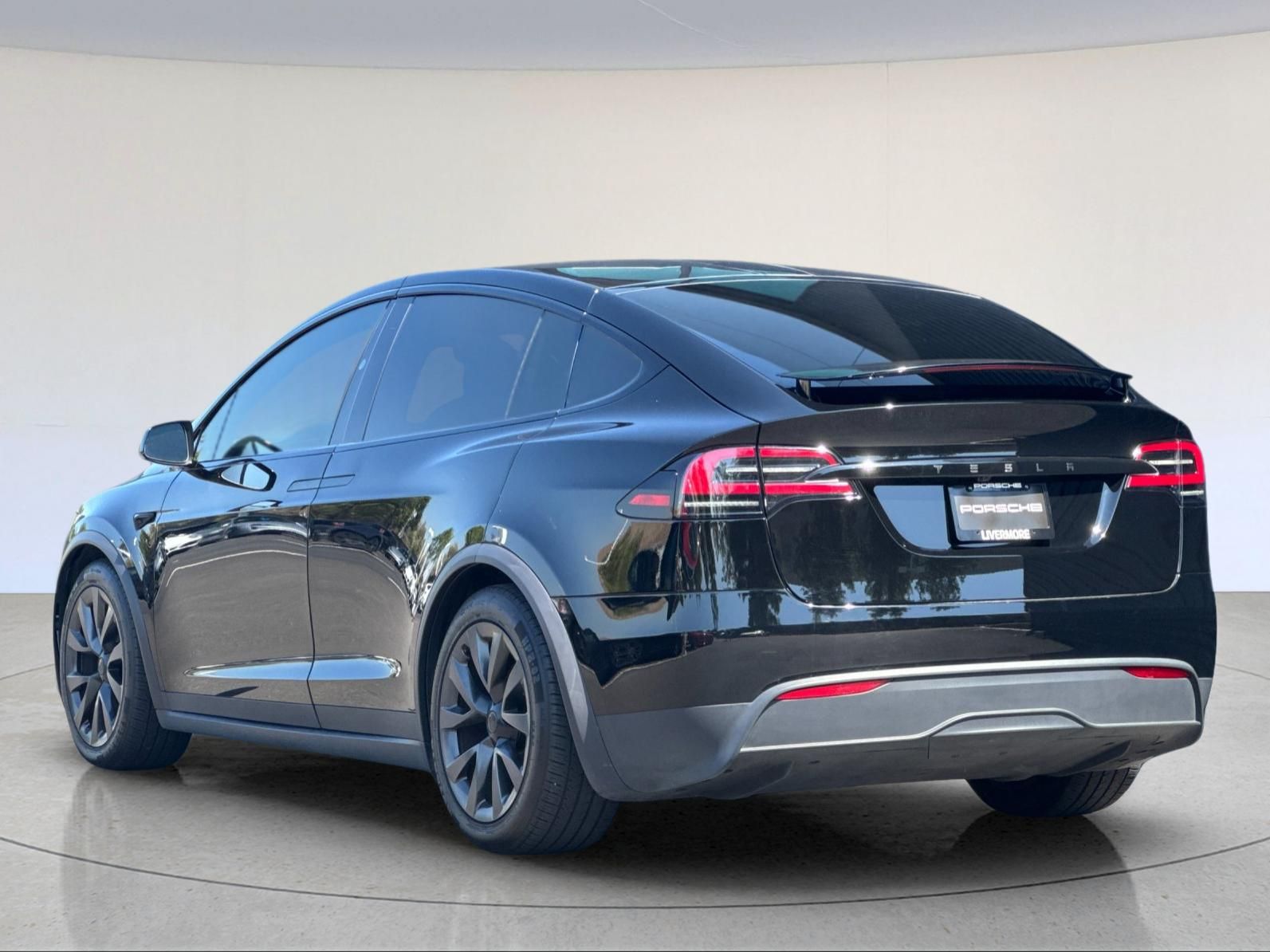 2024 Tesla Model X Base — full photo 4 of 30