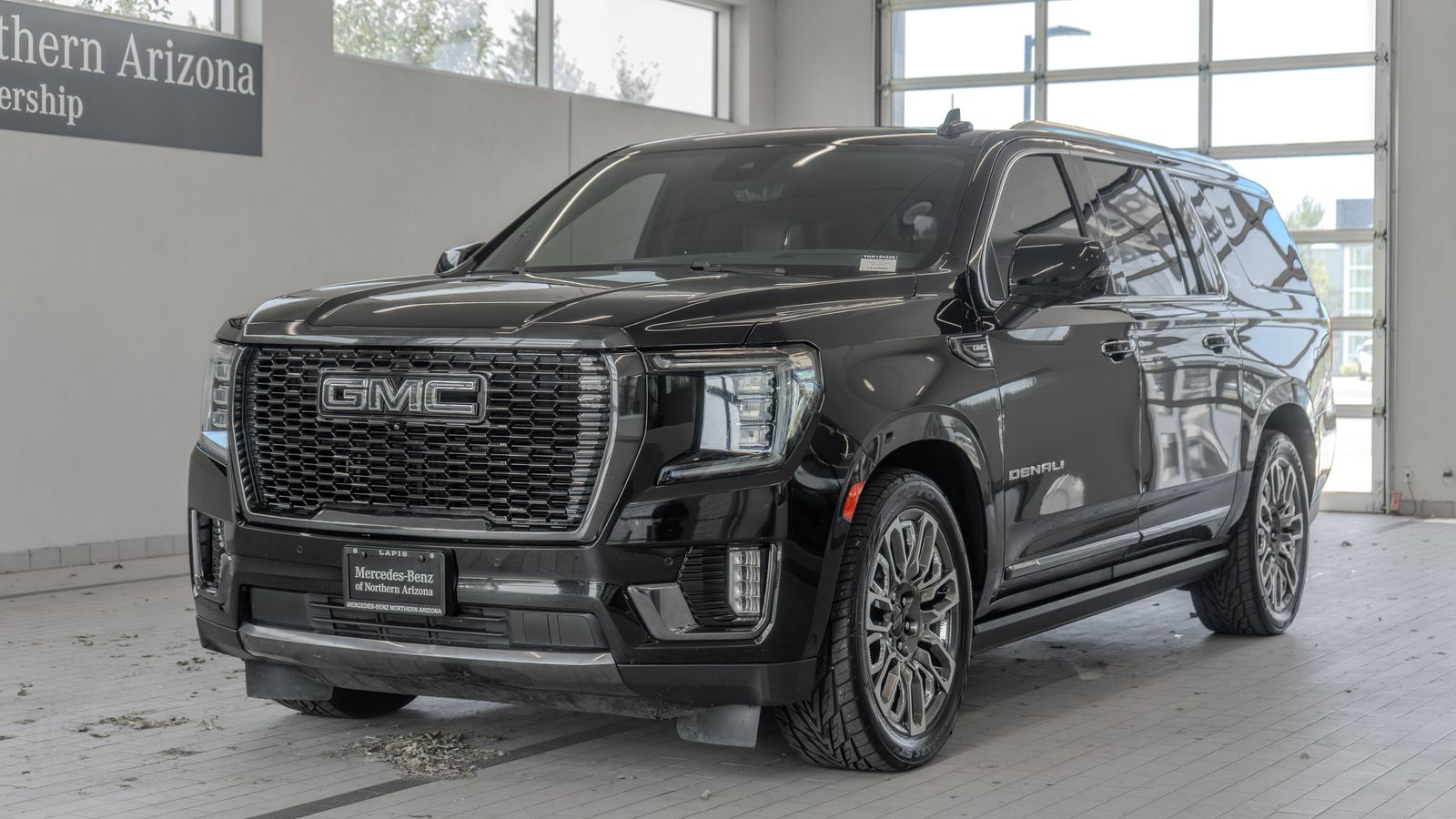 2024 GMC Yukon XL Denali Ultimate — full photo 25 of 35