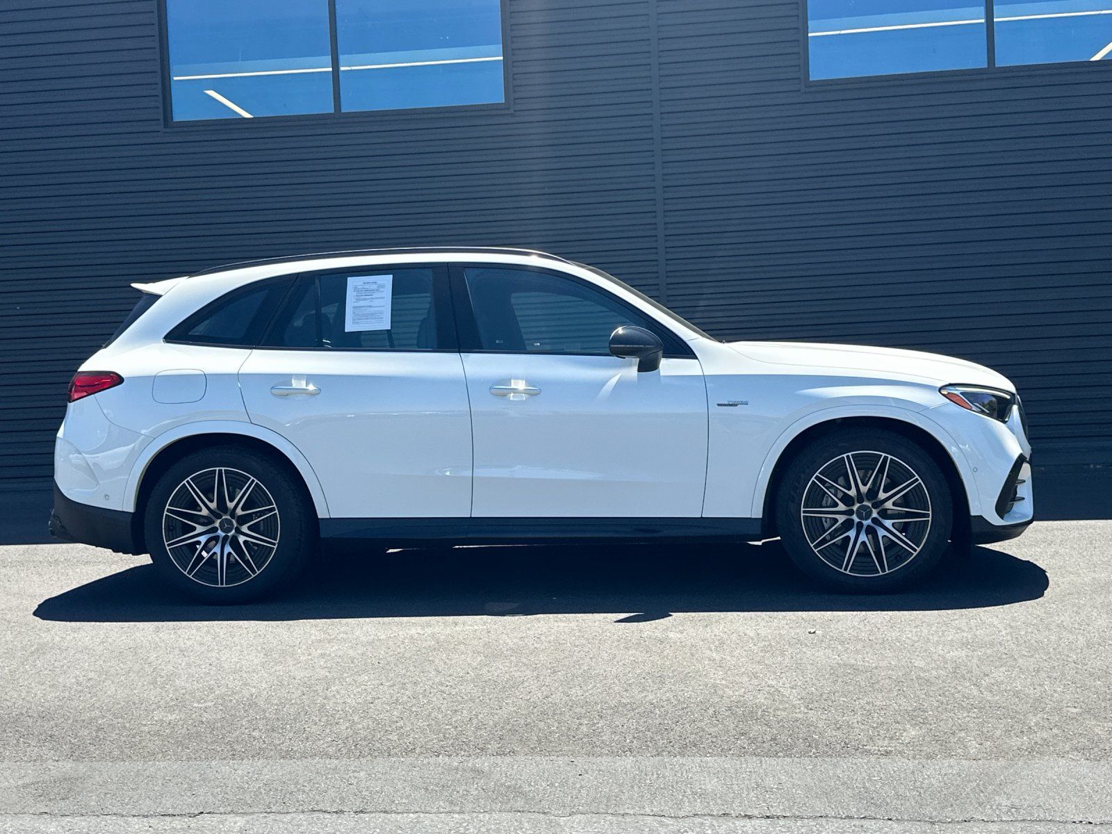 2025 Mercedes-Benz GLC GLC 43 AMG® — full photo 9 of 27
