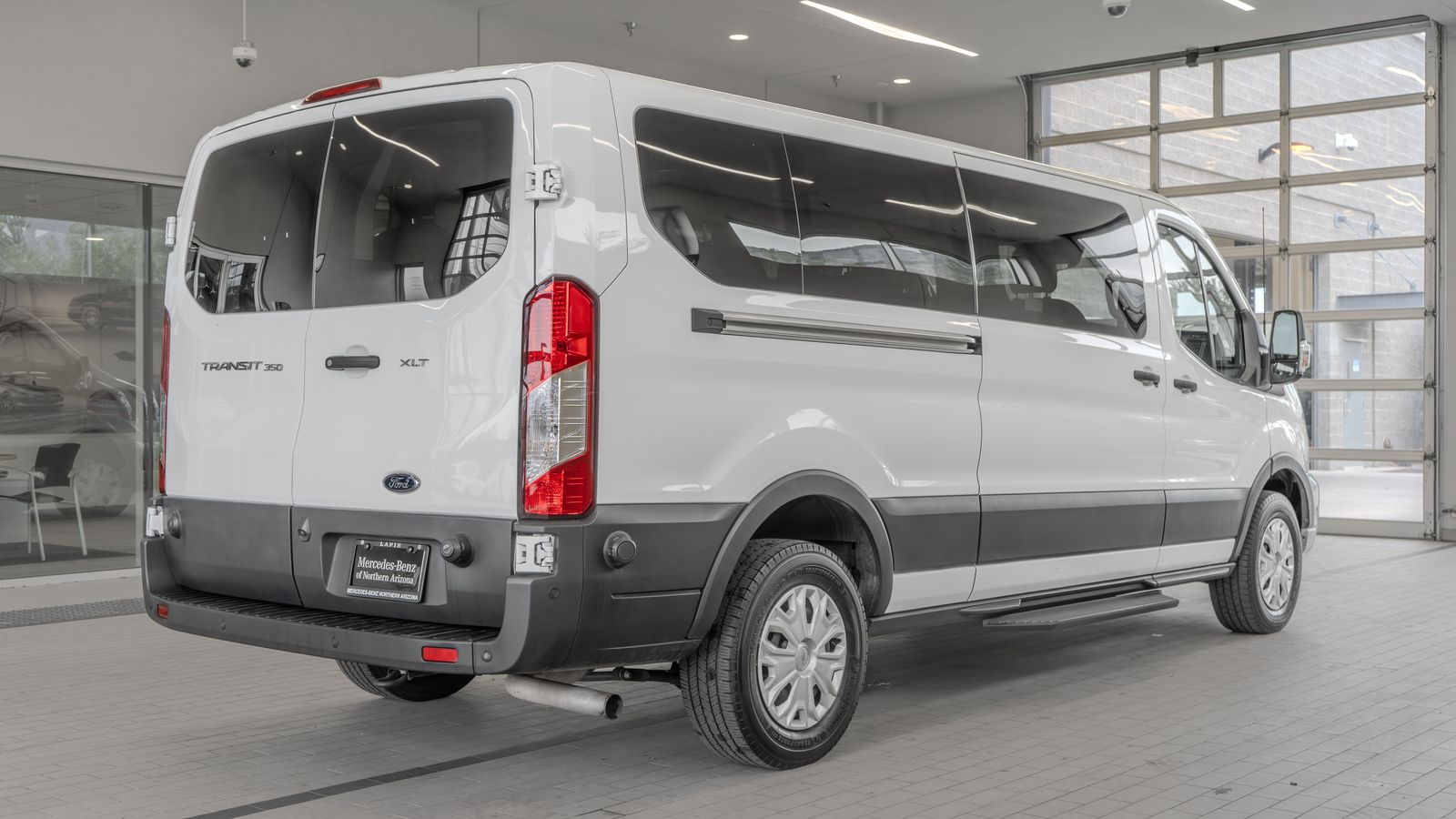 2024 Ford Transit-350 XLT — foto completa 30 de 35