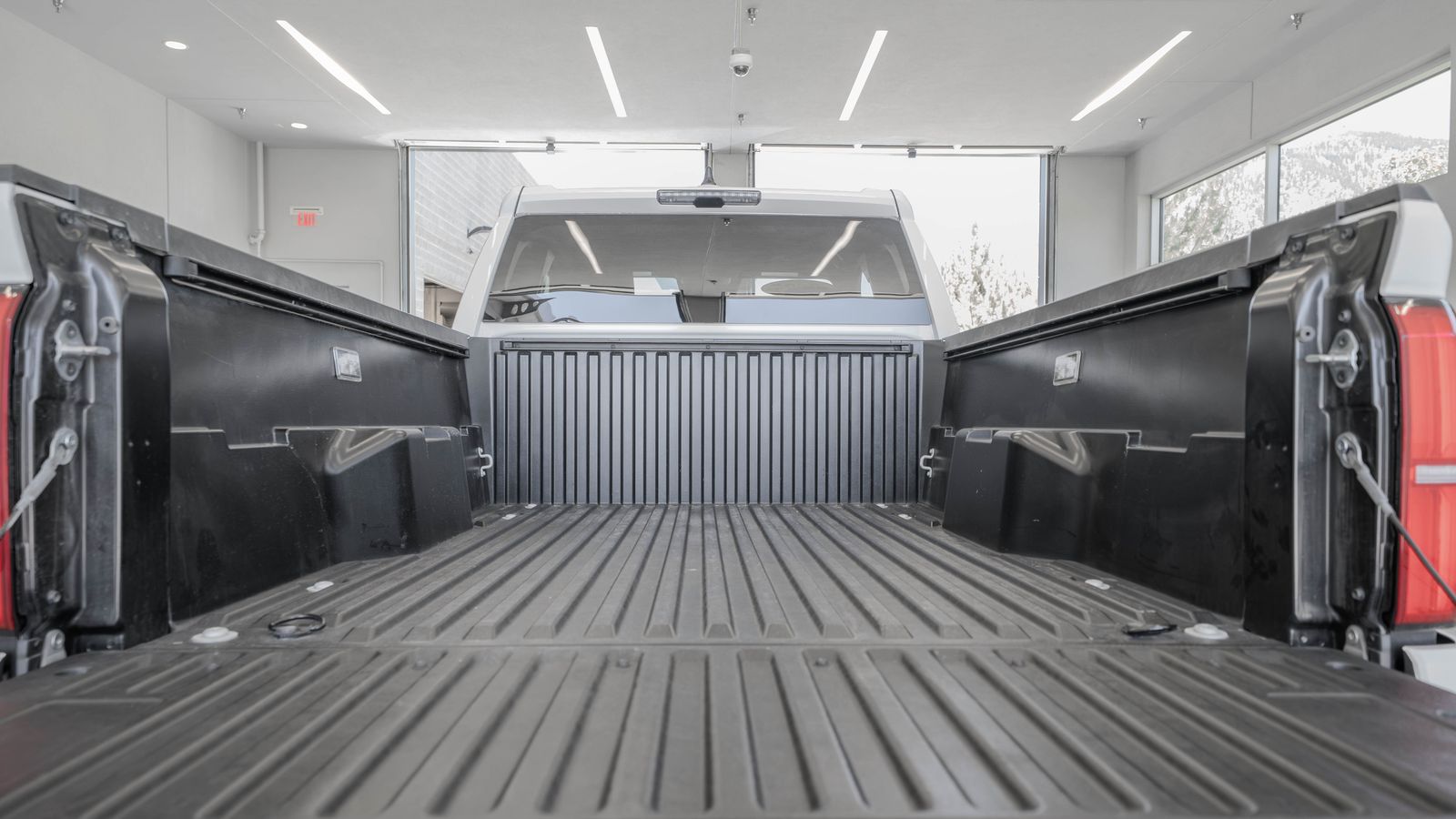 2025 Toyota Tacoma PreRunner — full photo 29 of 29
