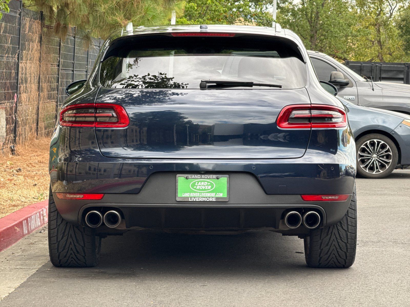 2017 Porsche Macan S — full photo 5 of 29