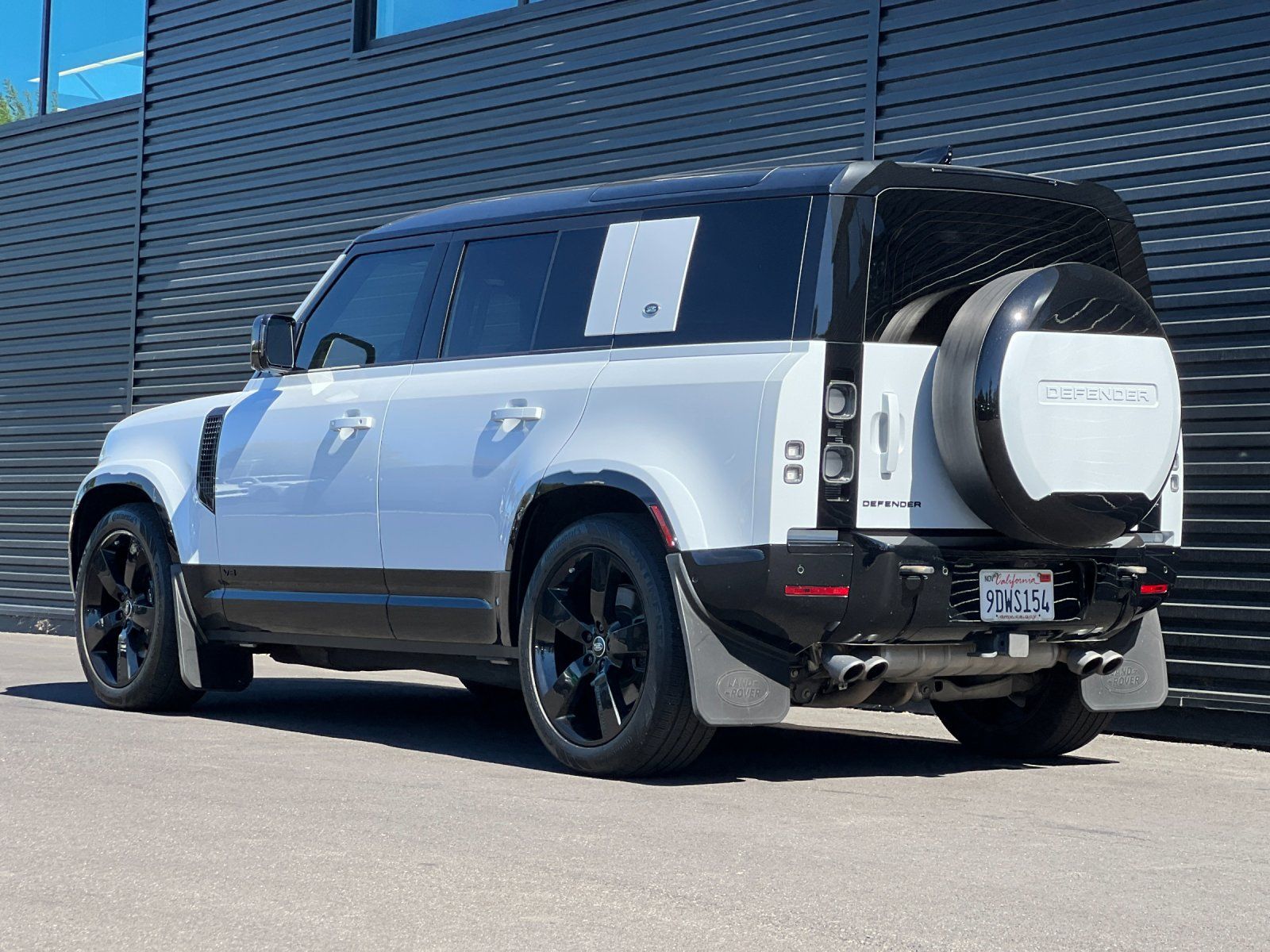 2023 Land Rover Defender 110 — foto completa 4 de 28