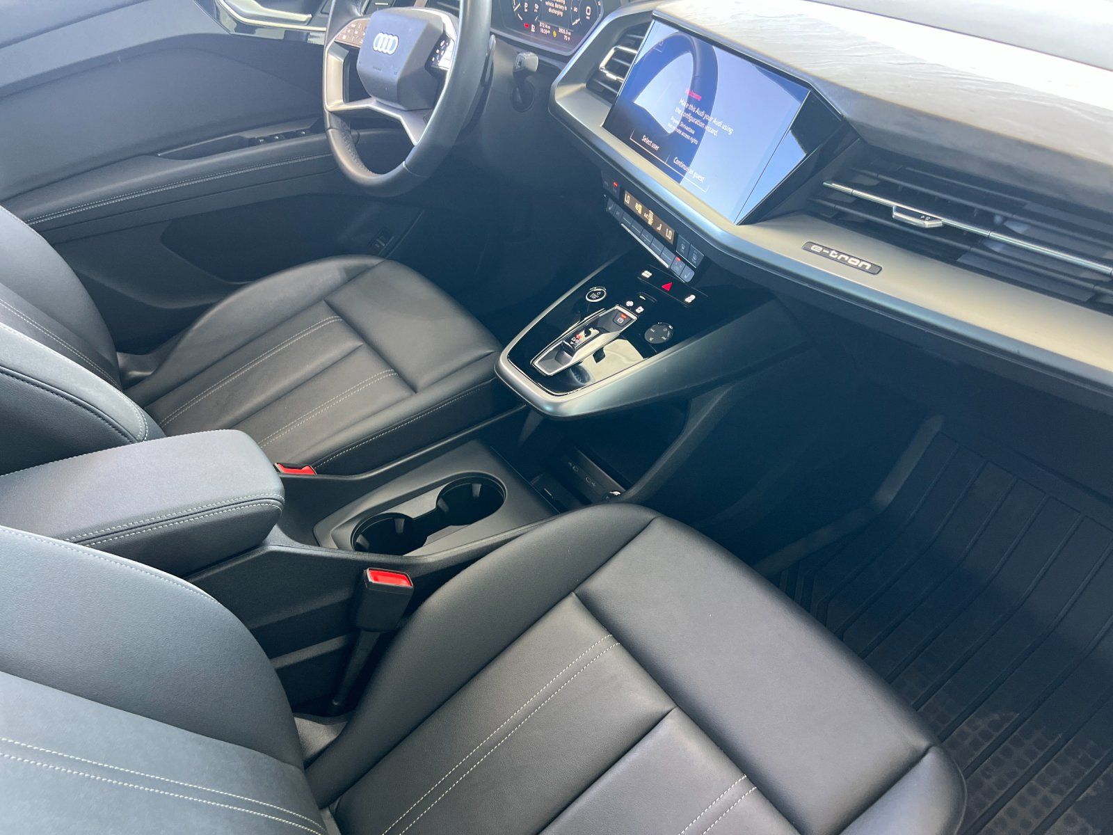 2023 Audi Q4 e-tron Premium Plus — full photo 16 of 29