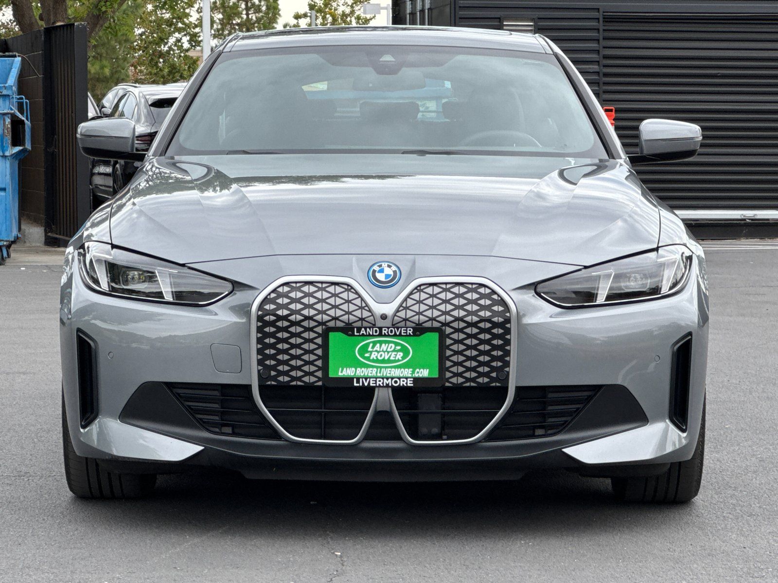 2025 BMW i4 eDrive40 — full photo 8 of 28
