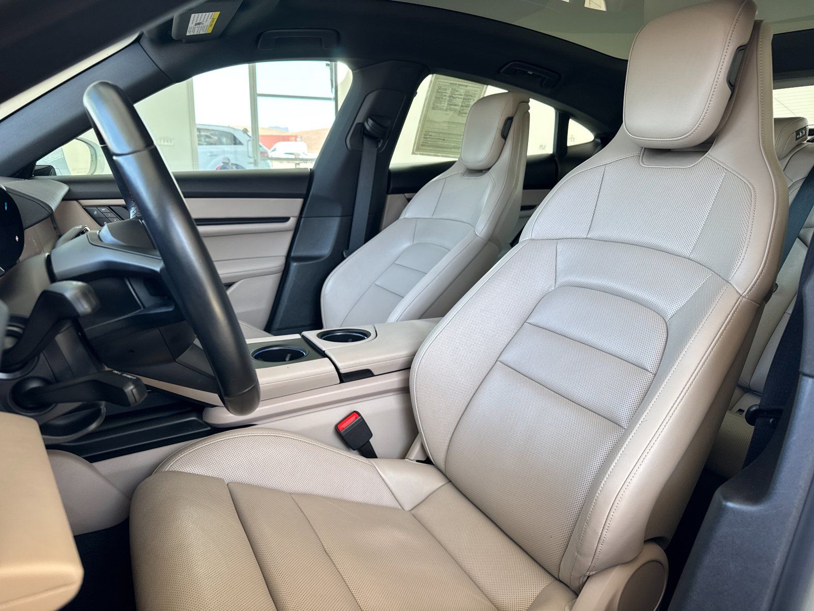 2024 Porsche Taycan Base — full photo 5 of 29