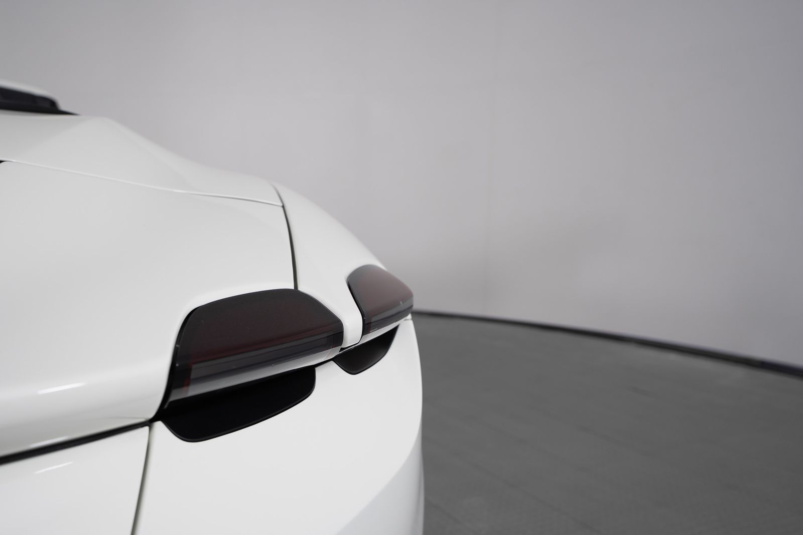 2025 Ferrari Roma Spider — full photo 16 of 51