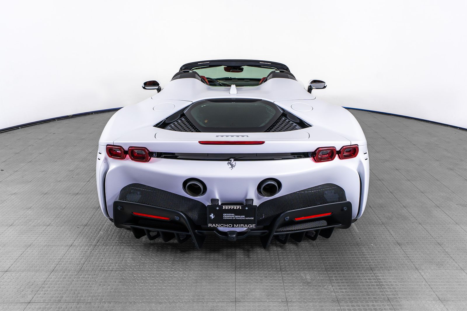 2024 Ferrari SF90 Spider — full photo 7 of 51