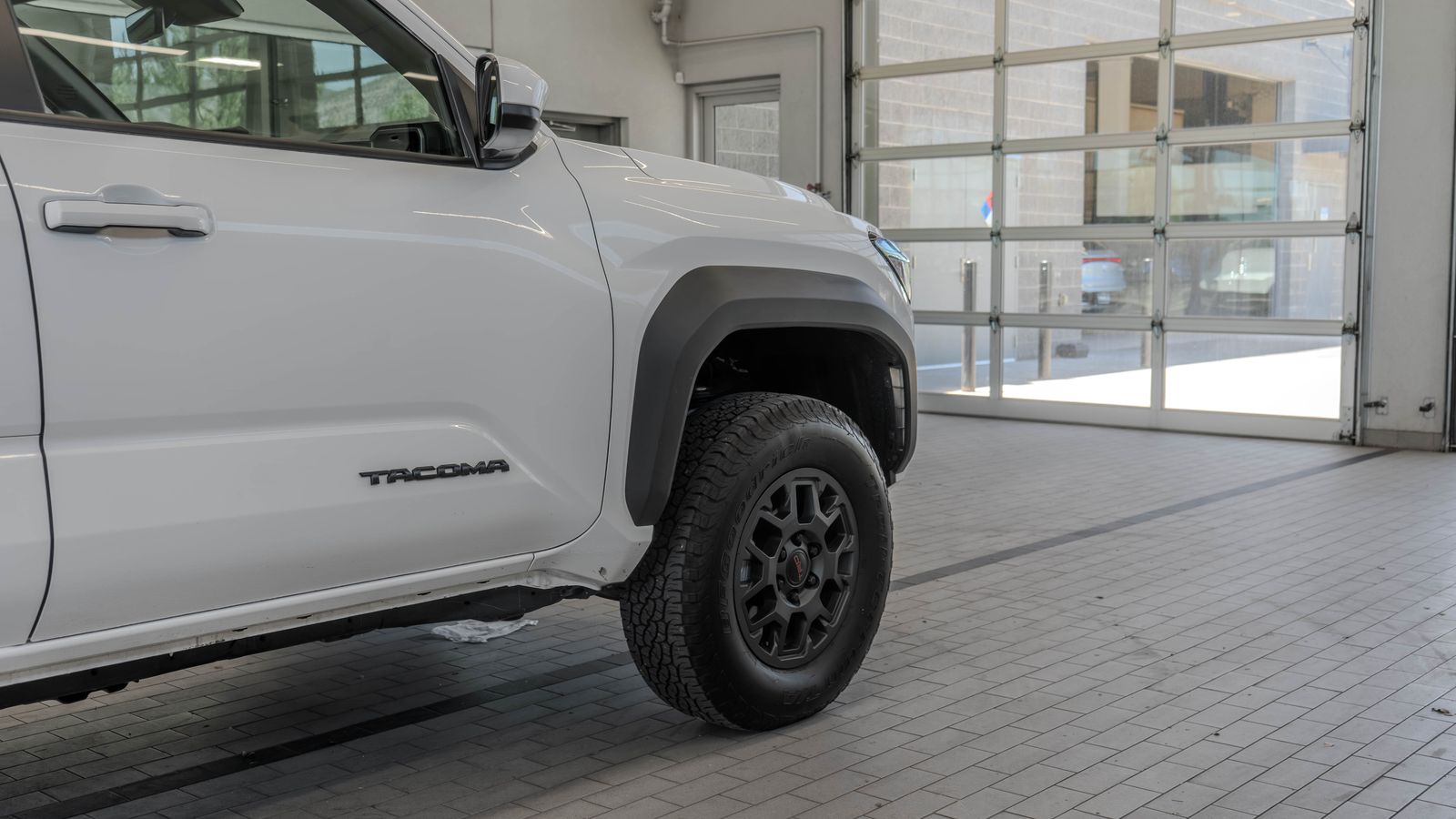 2025 Toyota Tacoma PreRunner — full photo 26 of 29