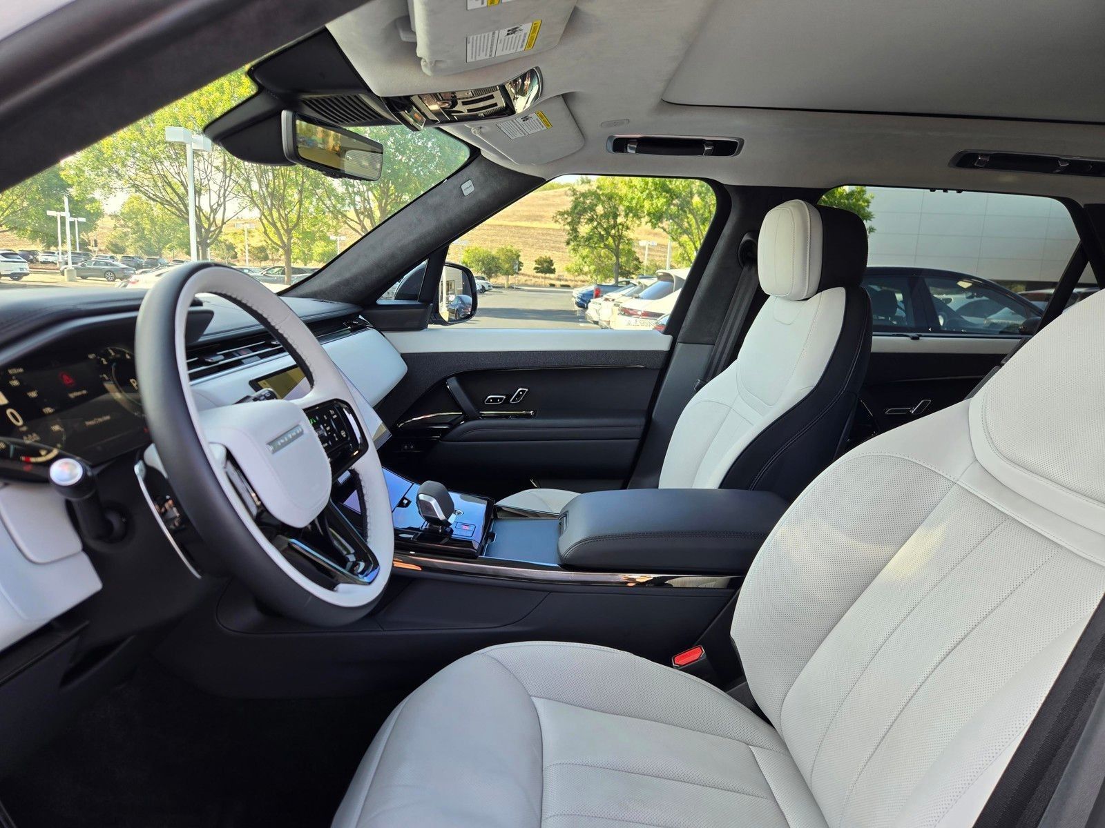 2024 Land Rover Range Rover Sport Plug-in Hybrid Autobiography — foto completa 26 de 45