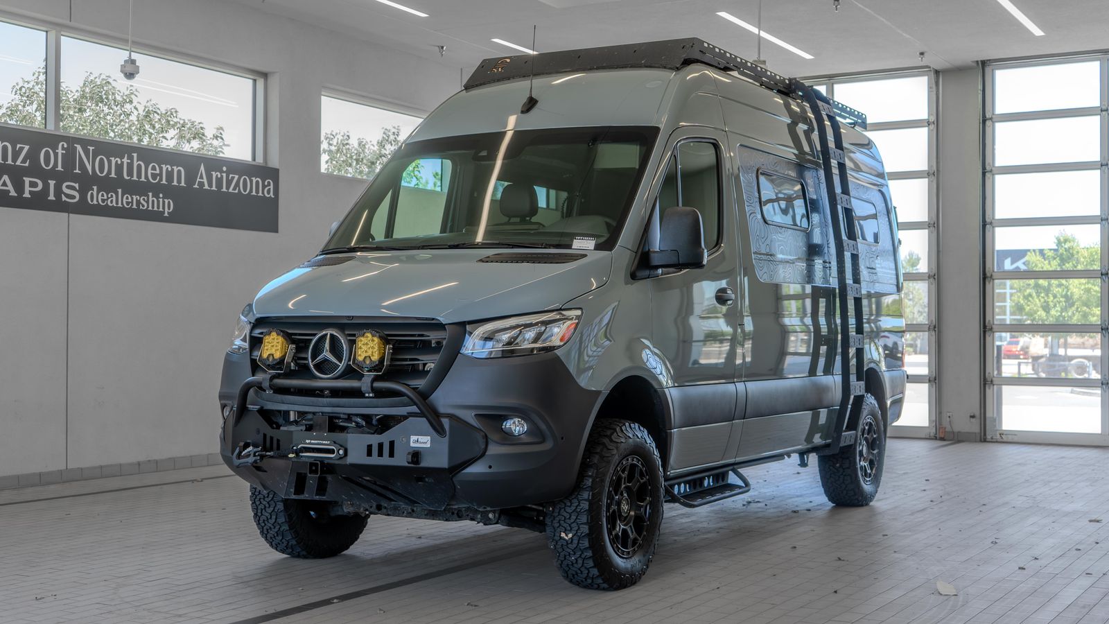 2023 Mercedes-Benz Sprinter 2500 Cargo 144 WB — full photo 23 of 34
