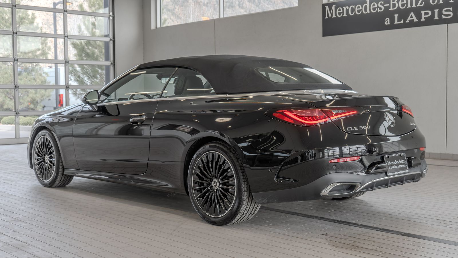 2025 Mercedes-Benz CLE CLE 300 — full photo 34 of 37