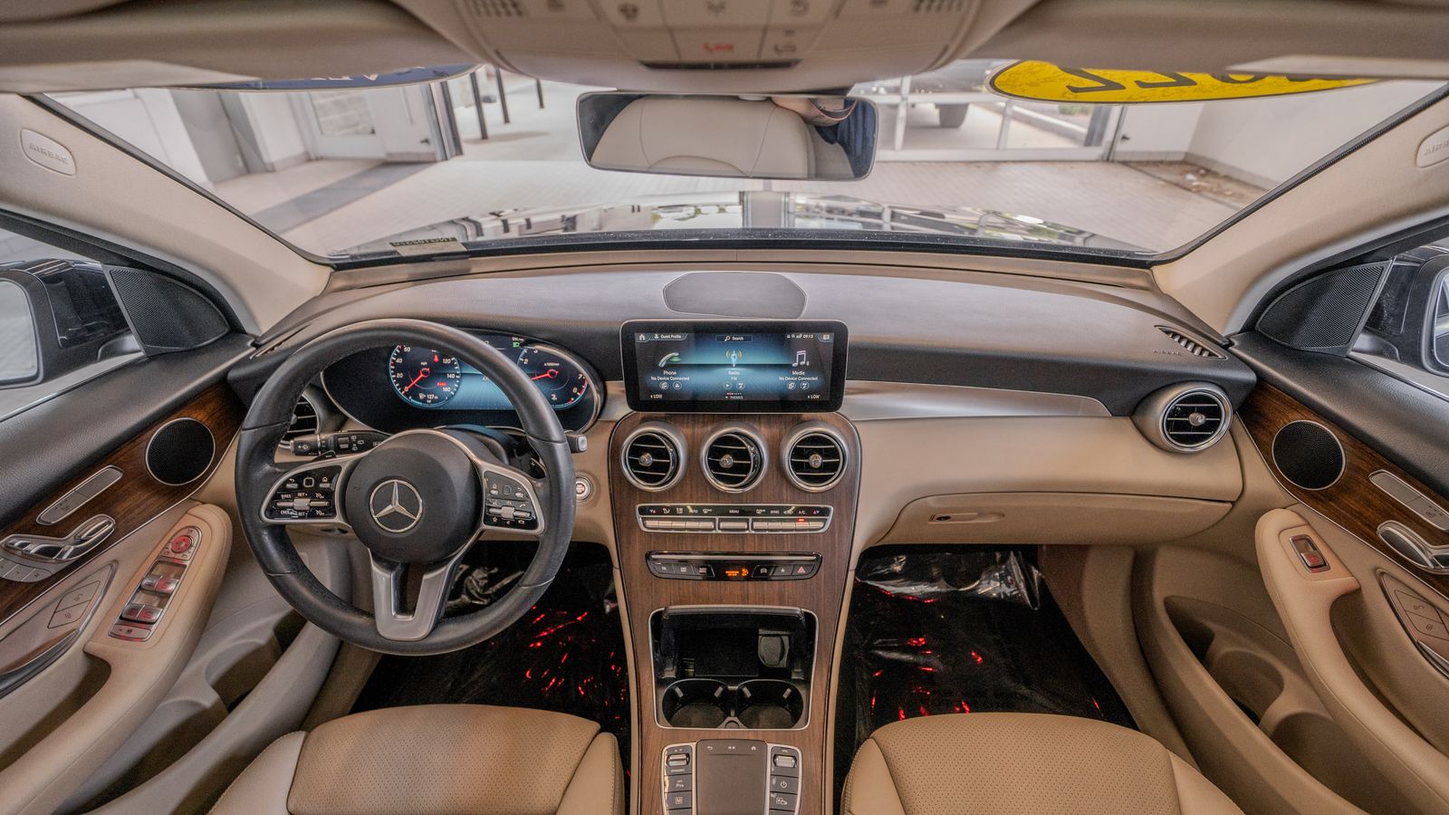 2022 Mercedes-Benz GLC GLC 300 — foto completa 8 de 35