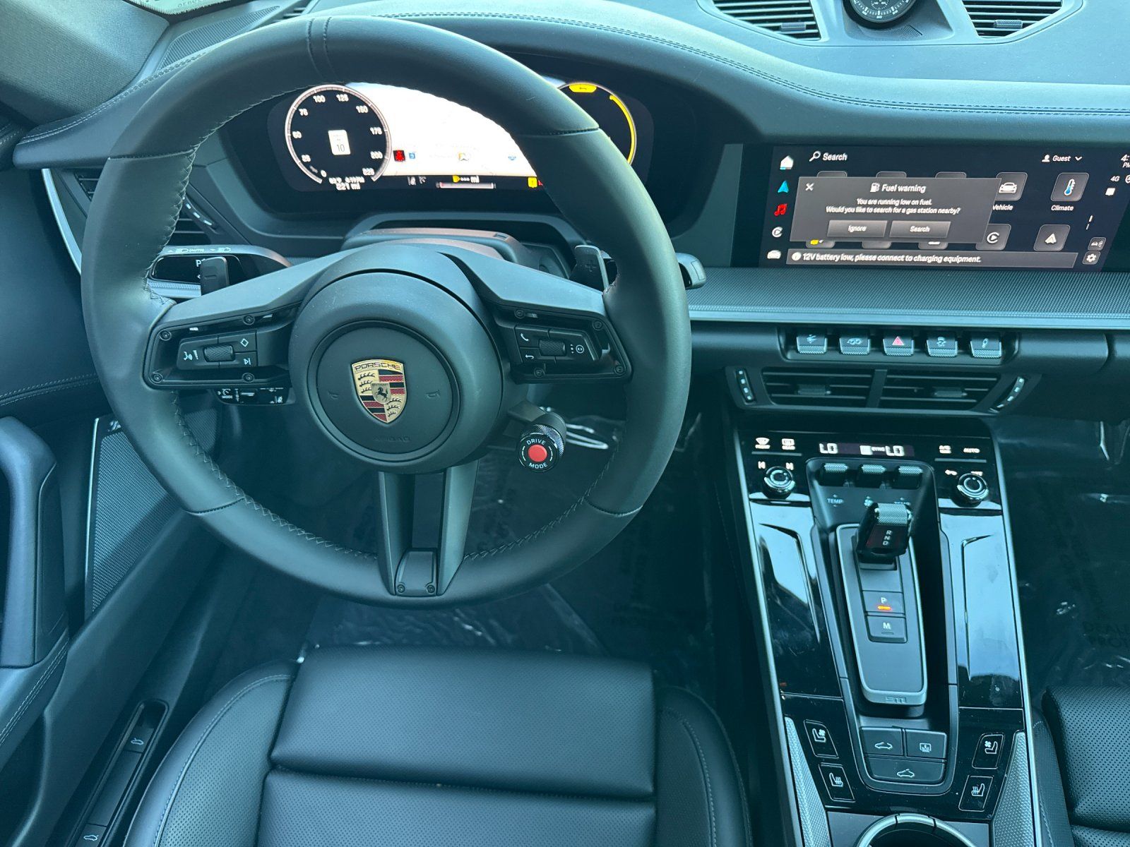 2025 Porsche 911 Carrera S — full photo 15 of 29
