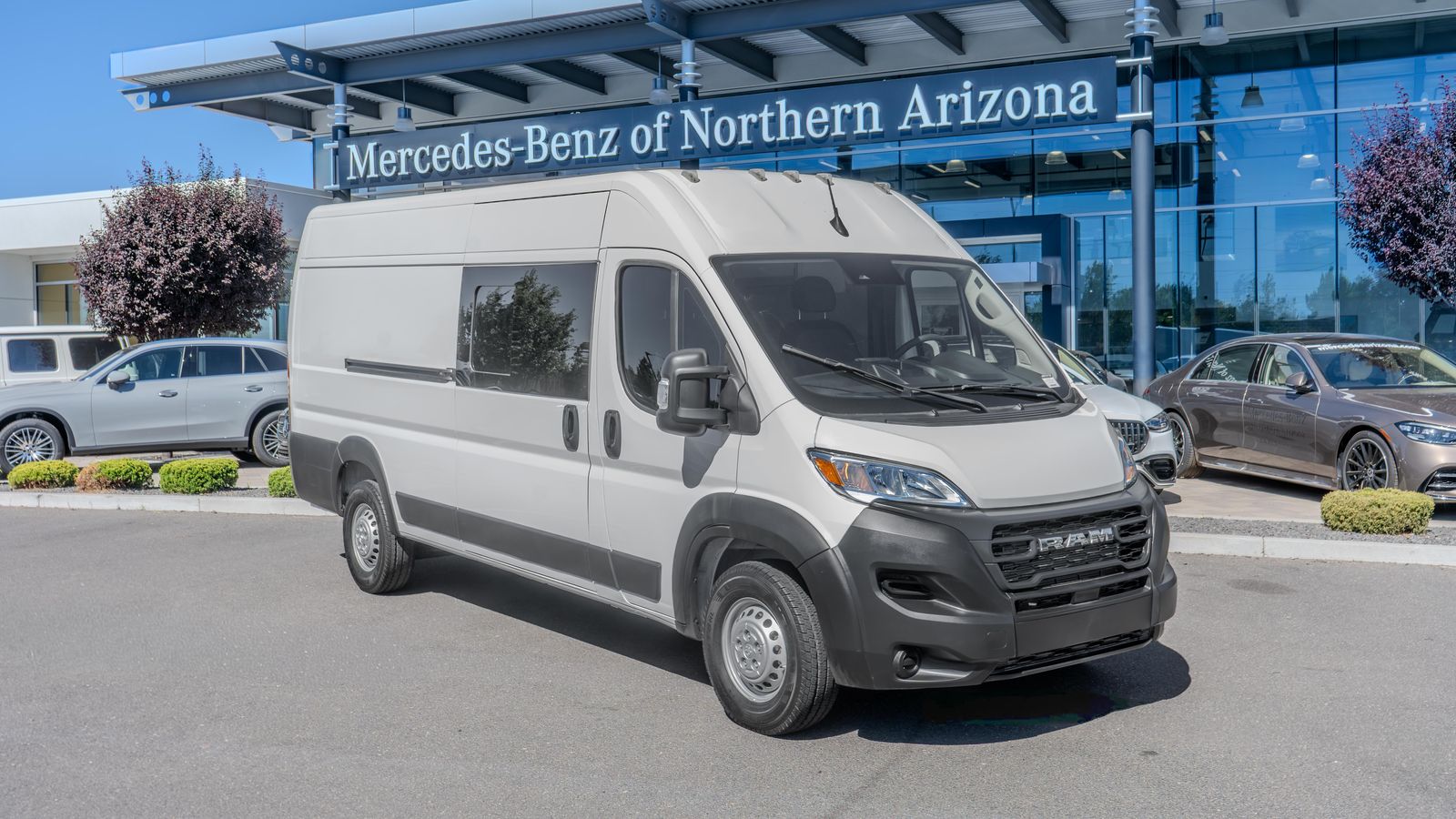 2024 Ram ProMaster 3500 High Roof — full photo 1 of 36