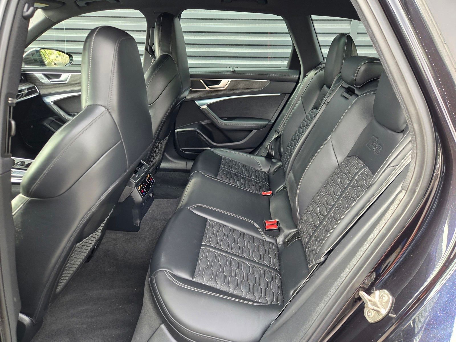 2022 Audi RS 6 4.2 — foto completa 10 de 45