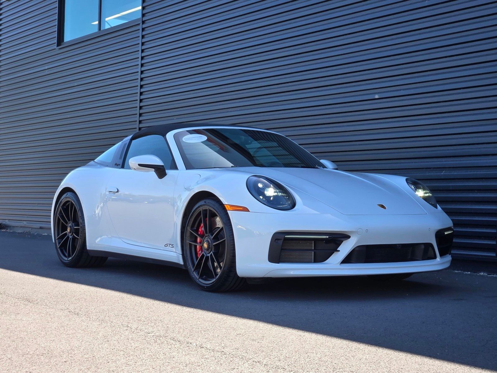 2023 Porsche 911 Targa 4 GTS — foto completa 9 de 27