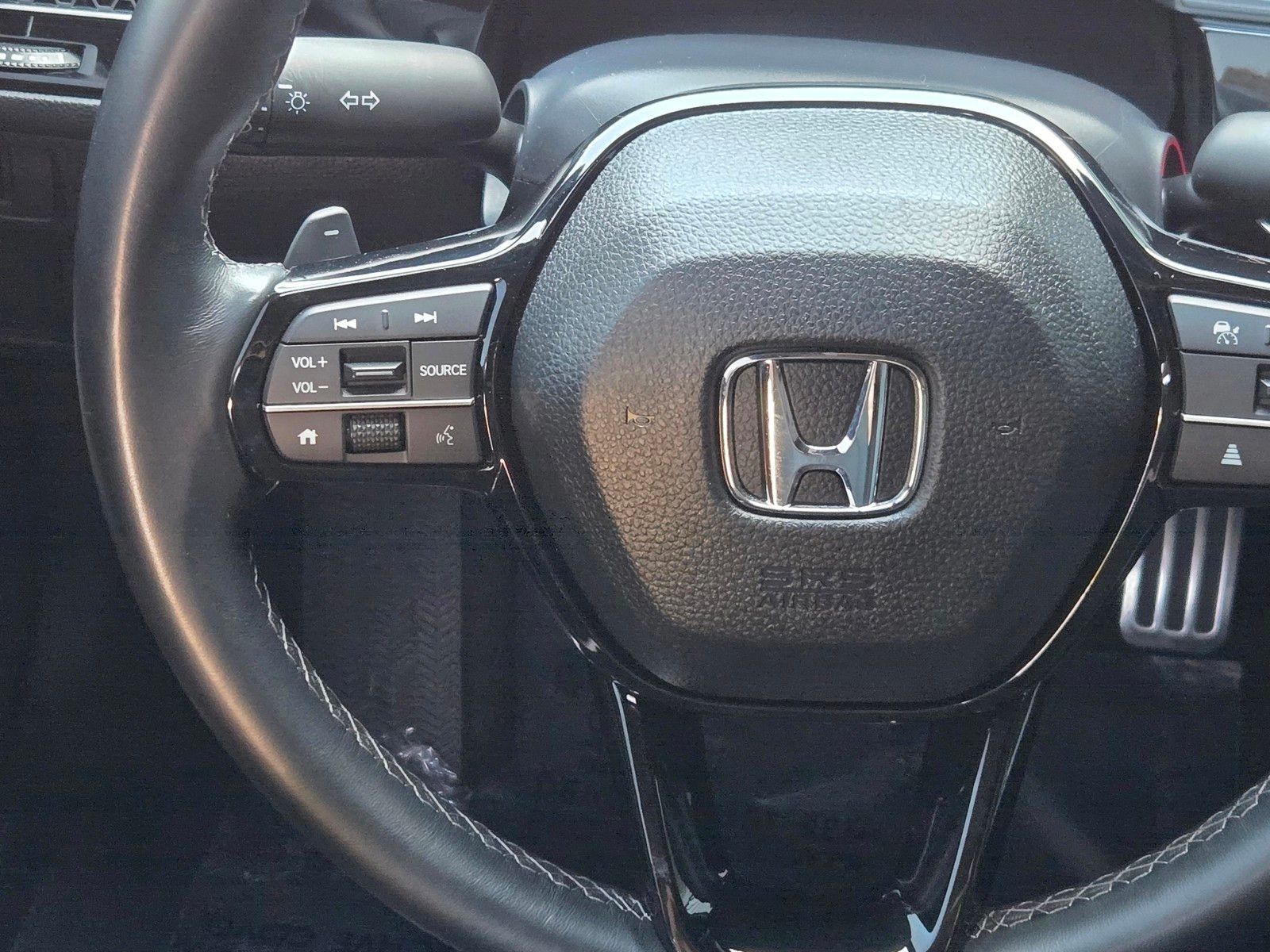 2025 Honda Civic Sport — full photo 15 of 28