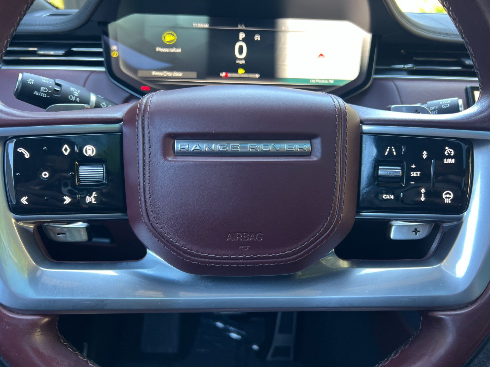 2024 Land Rover Range Rover SE — full photo 23 of 28