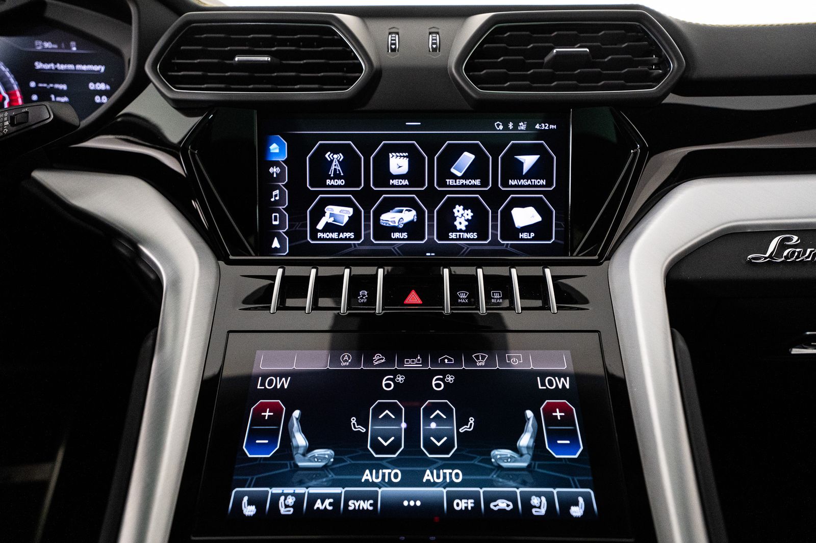 2020 Lamborghini Urus Base — full photo 33 of 53