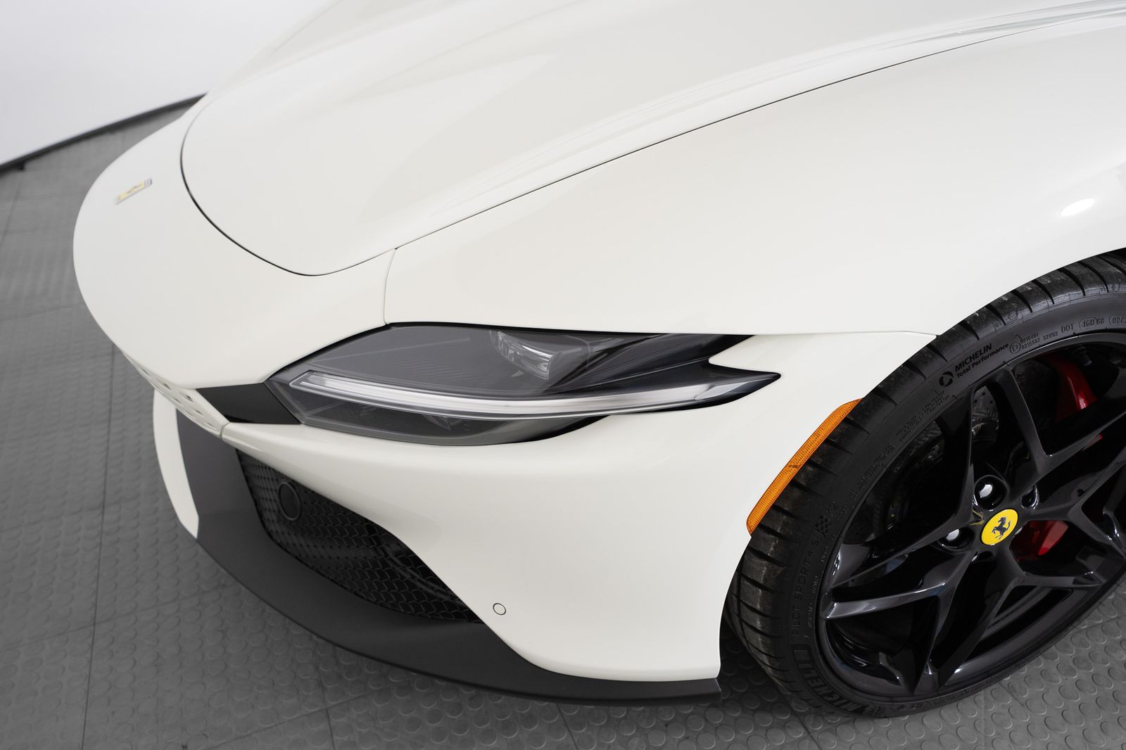 2025 Ferrari Roma Spider — full photo 14 of 51