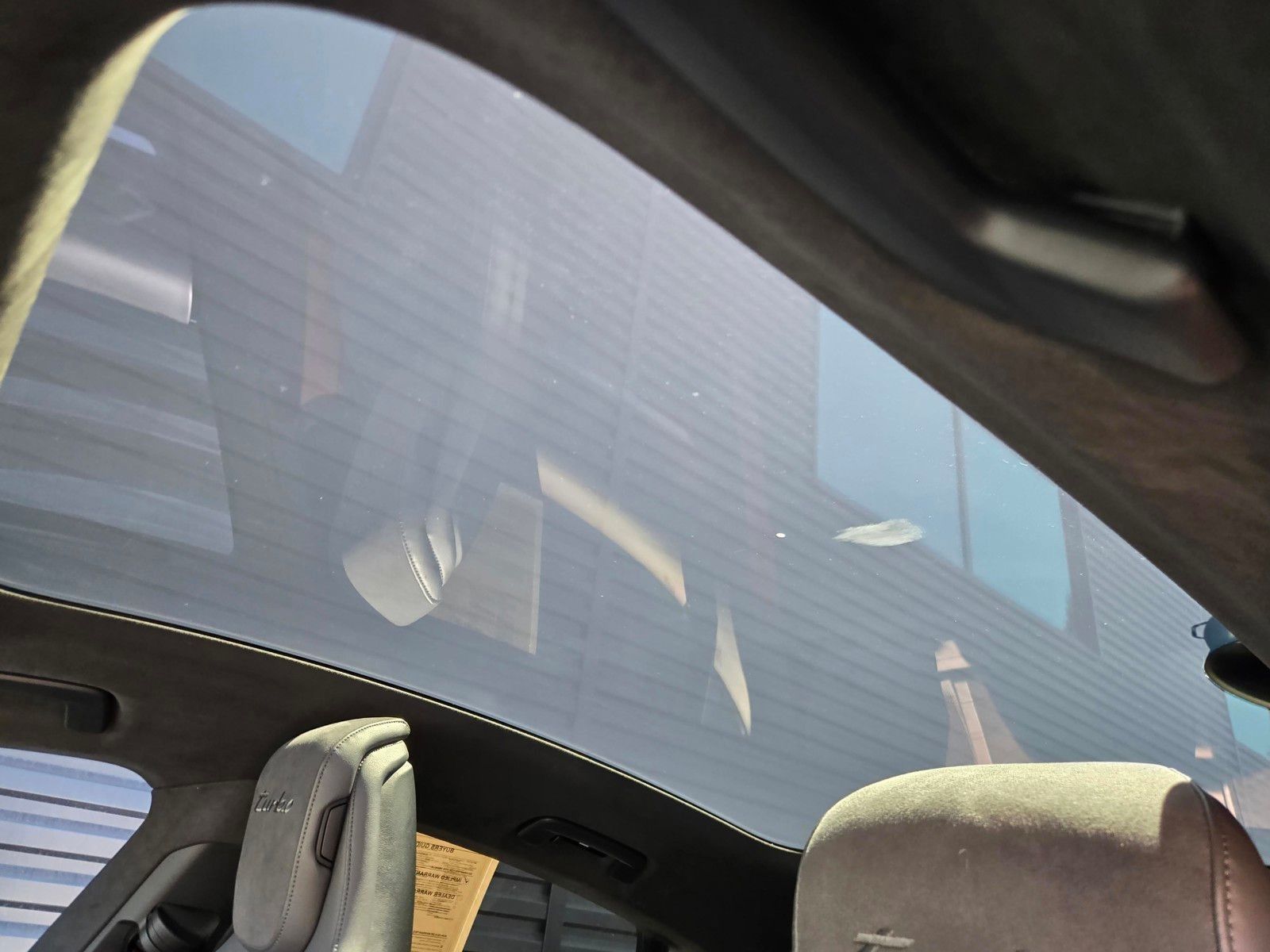 2021 Porsche Taycan Turbo — foto completa 20 de 27