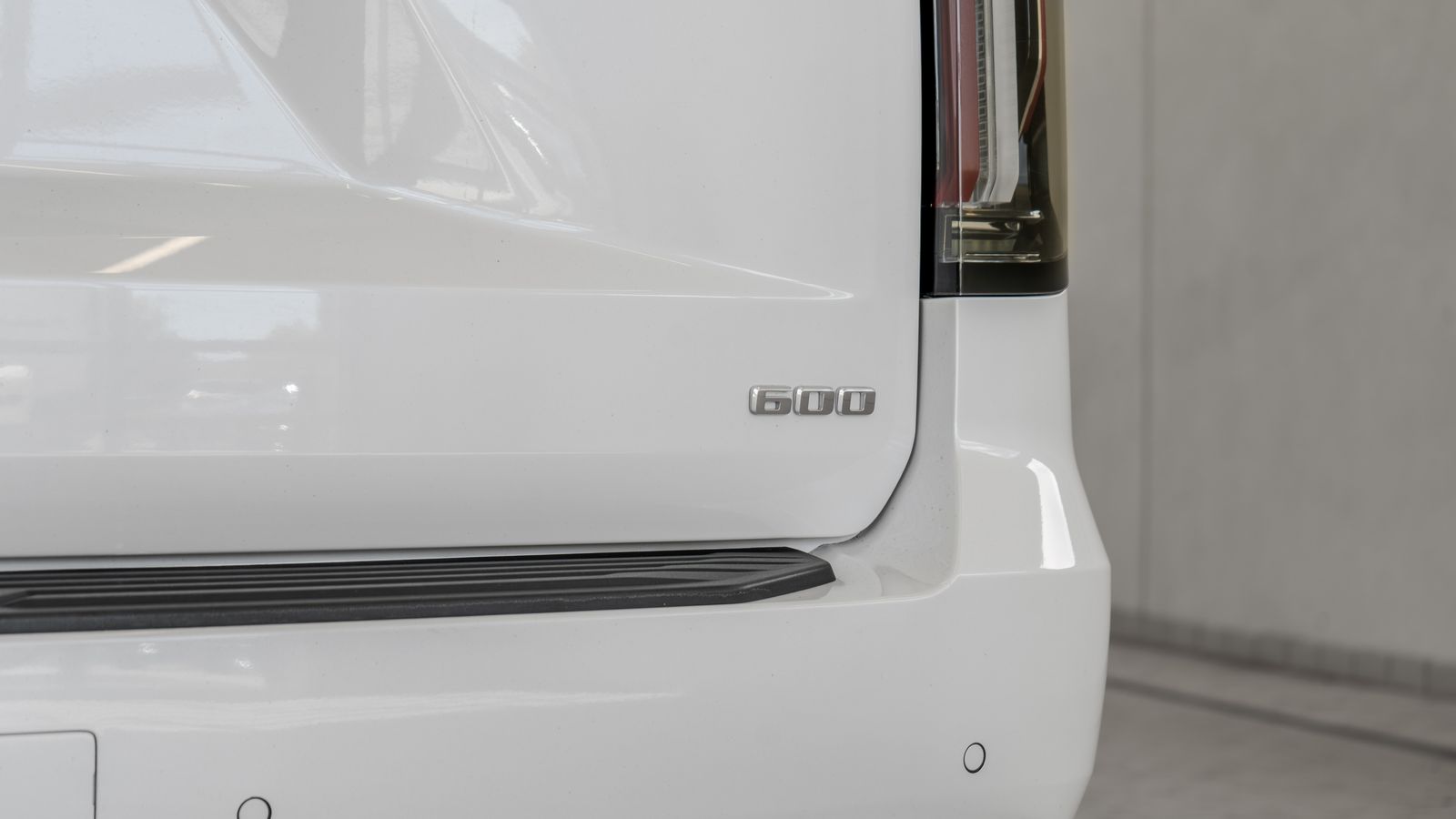 2023 Cadillac Escalade Premium Luxury — full photo 24 of 35