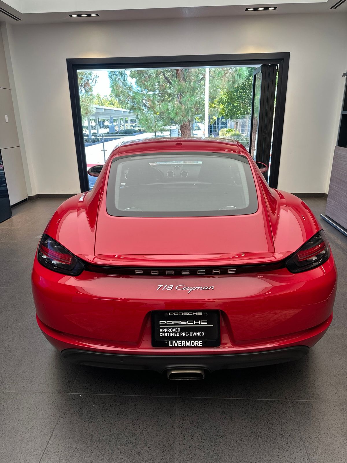 2025 Porsche 718 Cayman — full photo 2 of 10