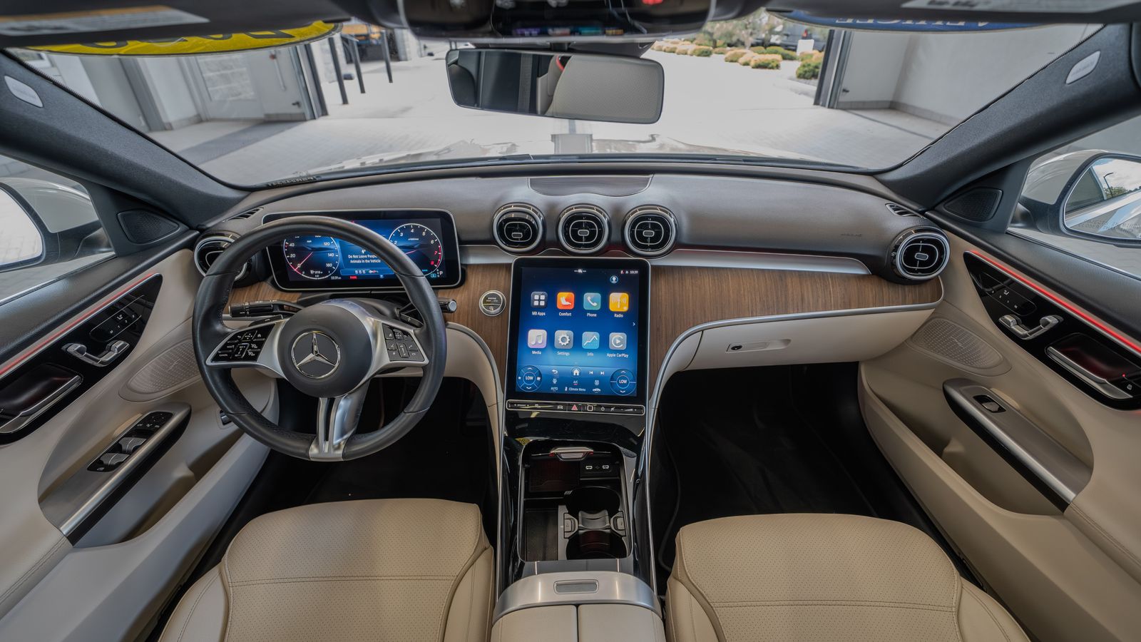 2025 Mercedes-Benz C-Class C 300 — foto completa 8 de 35