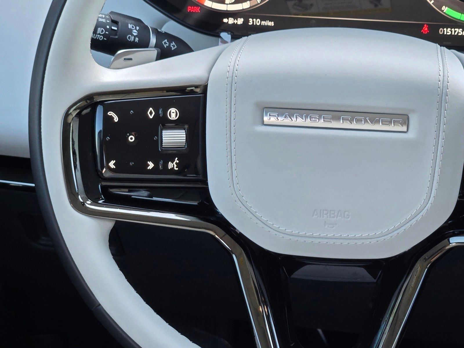 2024 Land Rover Range Rover Sport Plug-in Hybrid Autobiography — foto completa 15 de 45
