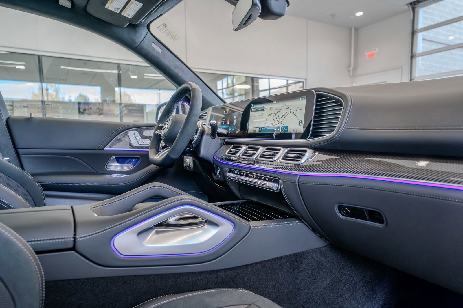 2026 Mercedes-Benz GLS GLS 63 AMG® — foto completa 18 de 36