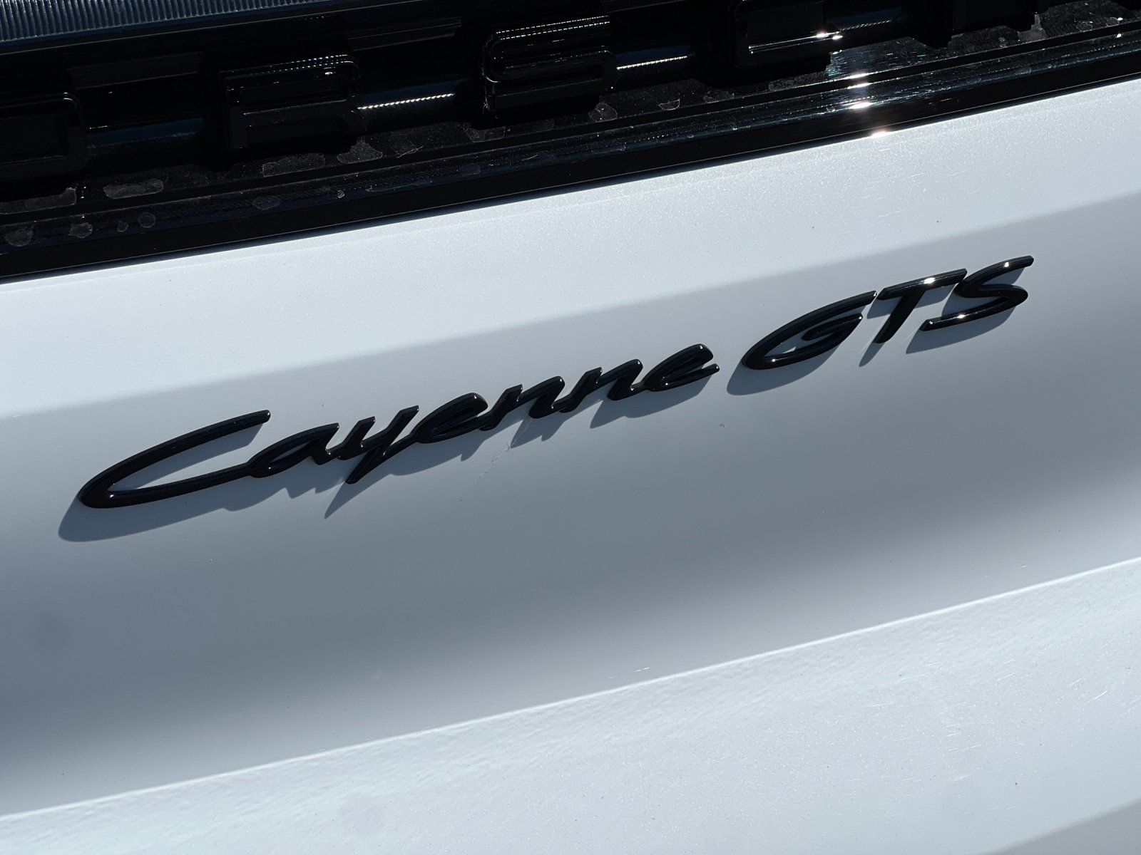 2026 Porsche Cayenne GTS — full photo 28 of 29