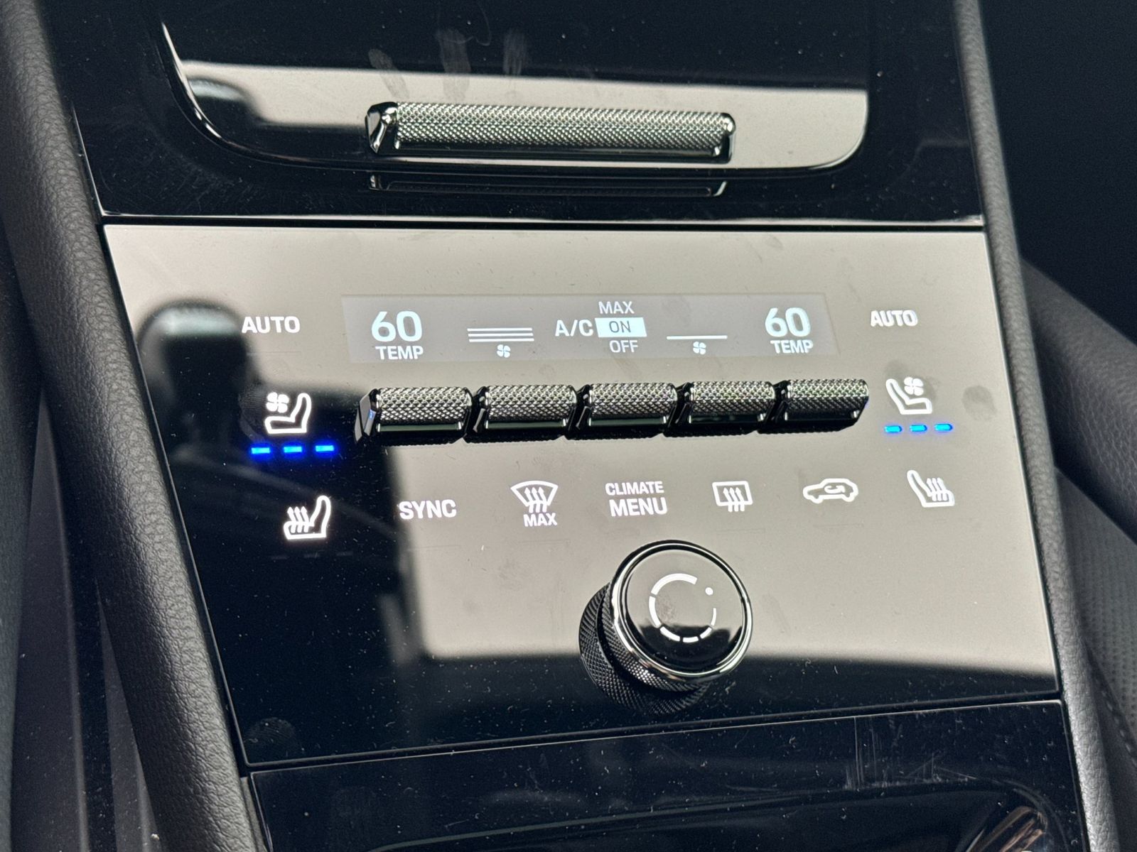 2026 Porsche Cayenne S — full photo 20 of 29