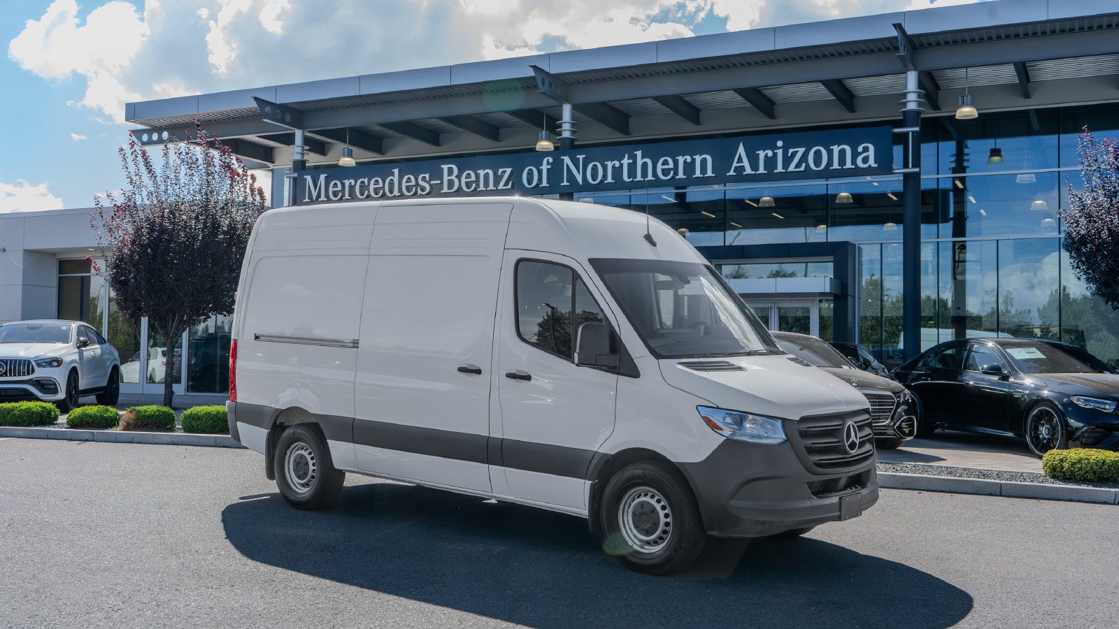 2024 Mercedes-Benz Sprinter 2500 Cargo 144 WB — photo 1 of 33
