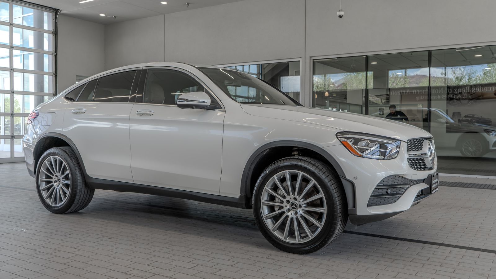 2023 Mercedes-Benz GLC GLC 300 Coupe — full photo 12 of 35