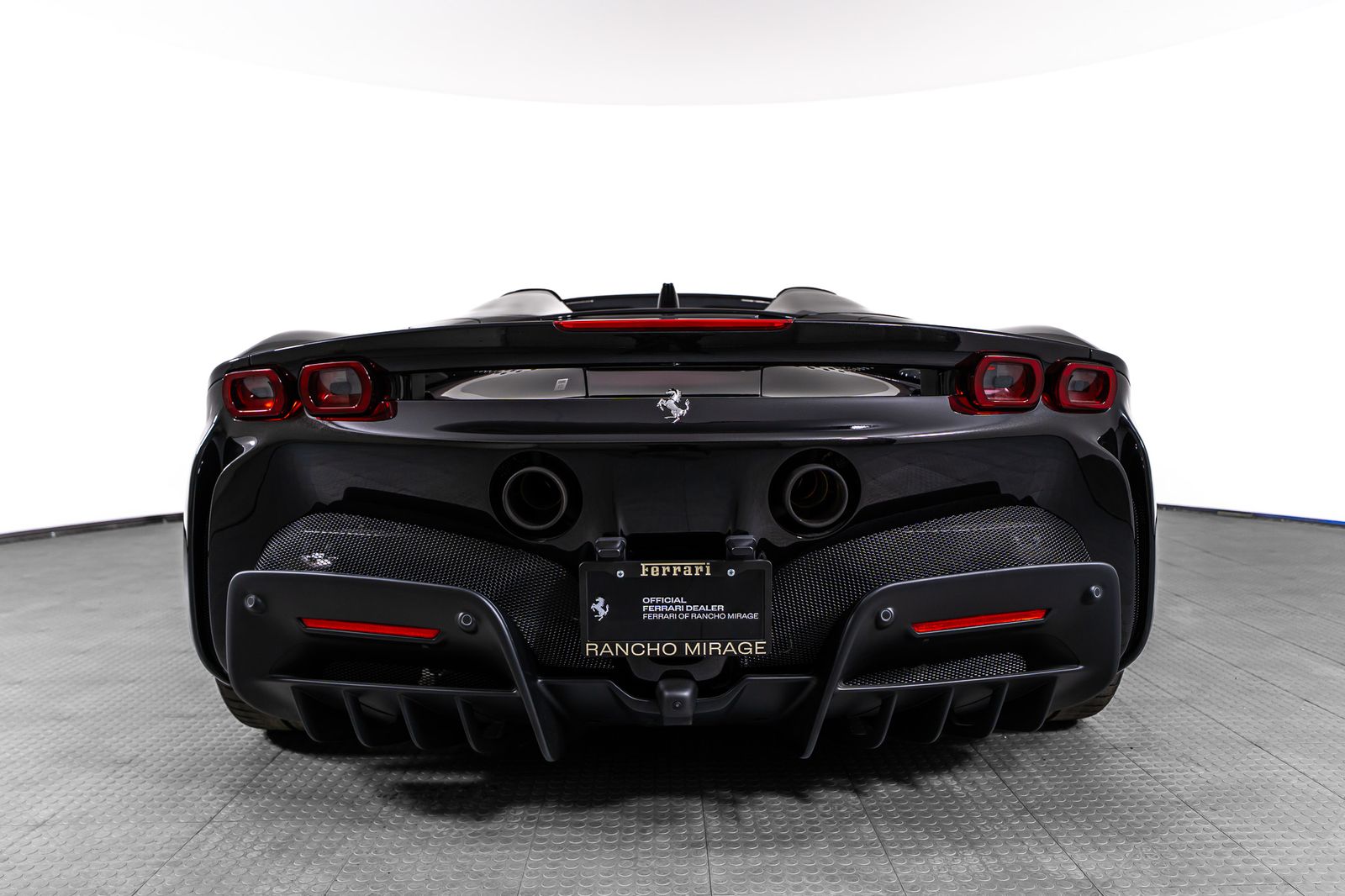 2023 Ferrari SF90 Spider — full photo 4 of 52