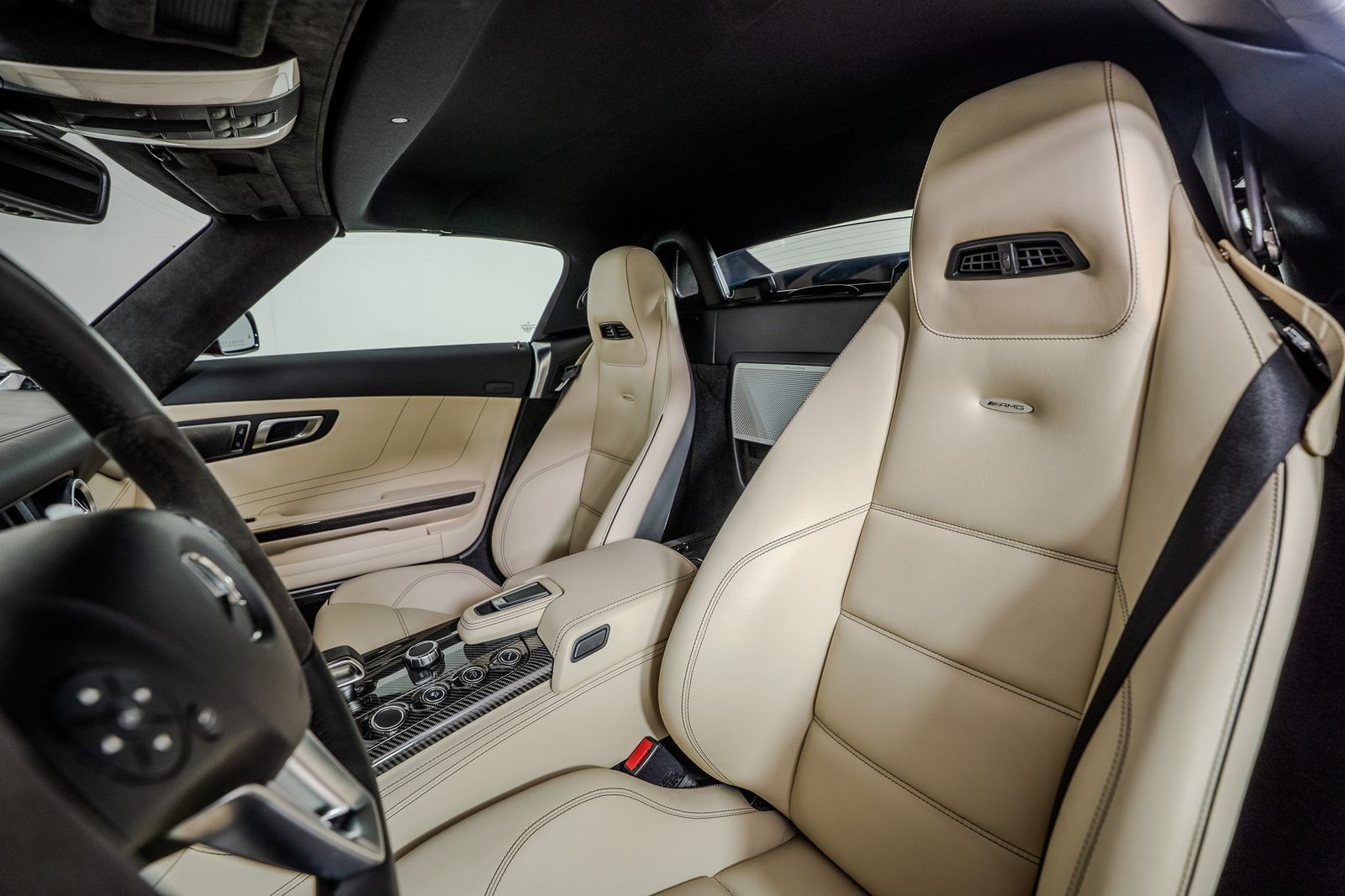 2012 Mercedes-Benz SLS AMG® — full photo 48 of 58