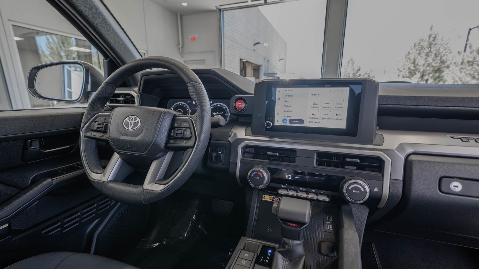 2025 Toyota Tacoma PreRunner — full photo 18 of 29