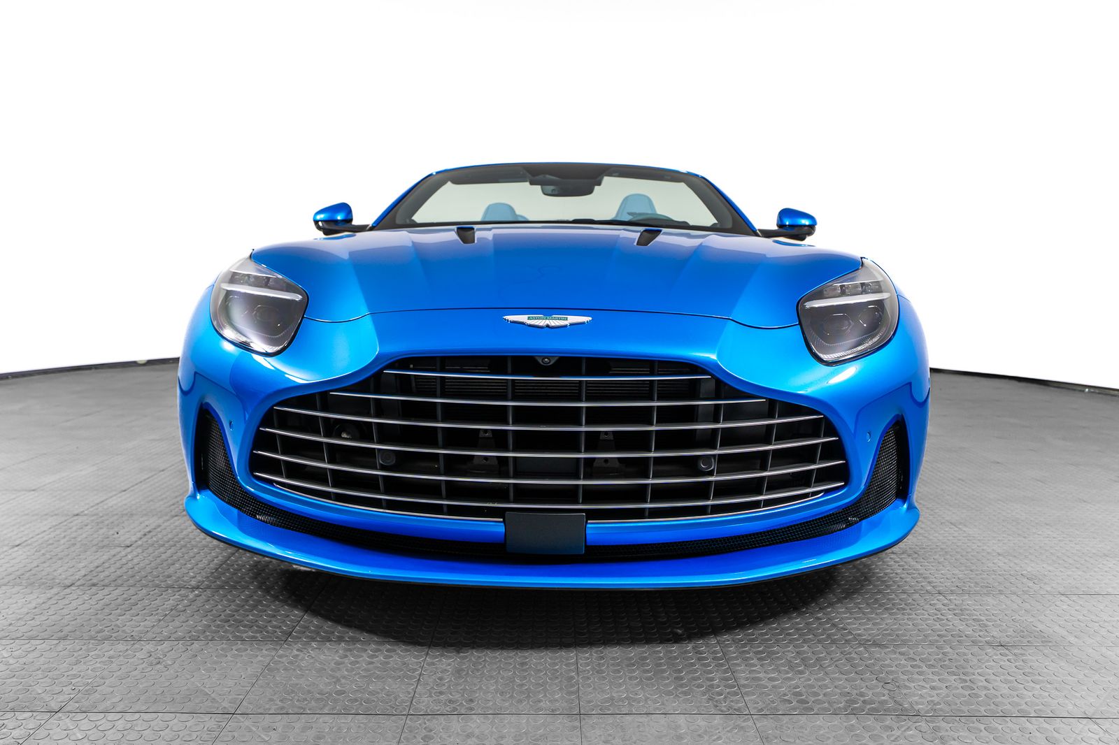 2024 Aston Martin DB12 Volante — full photo 49 of 55