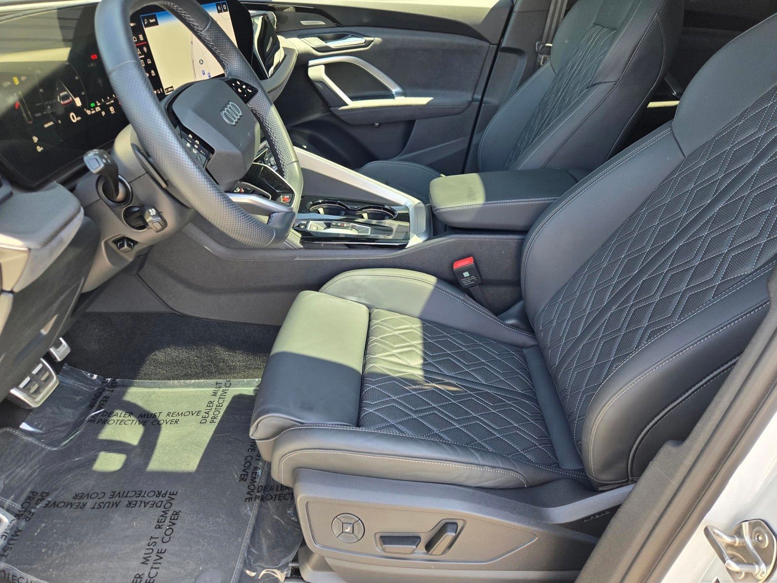 2025 Audi SQ5 3.0T Premium Plus — foto completa 25 de 45