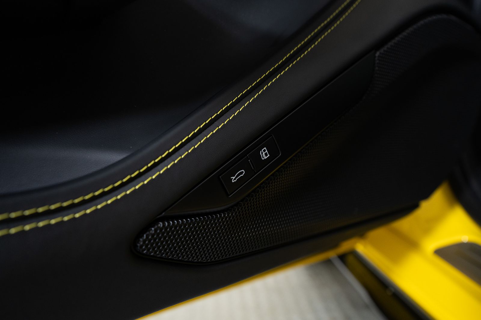 2022 Ferrari F8 Tributo — full photo 19 of 45