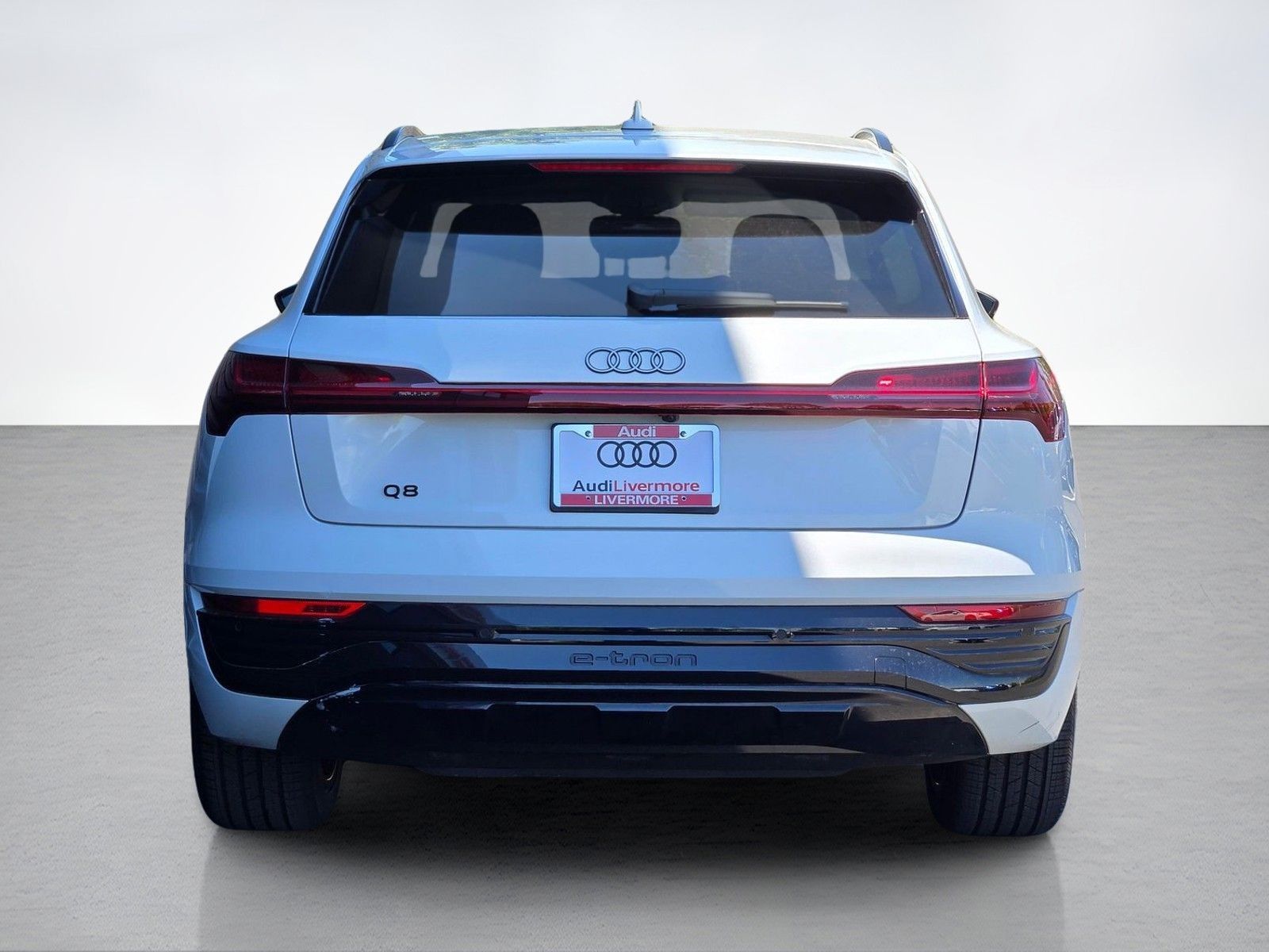 2024 Audi Q8 e-tron Prestige — foto completa 5 de 45