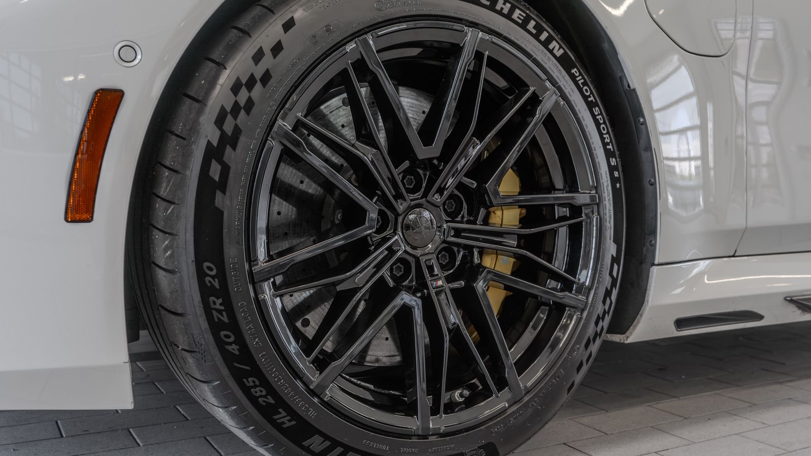 2026 BMW M5 Base — full photo 28 of 32